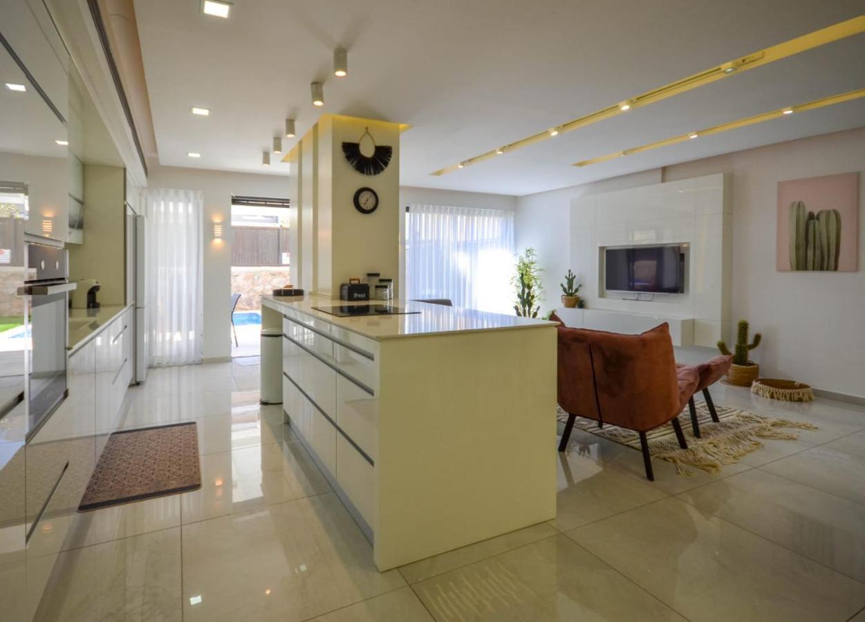 Sweet Home Shahamon Eilat Exterior photo